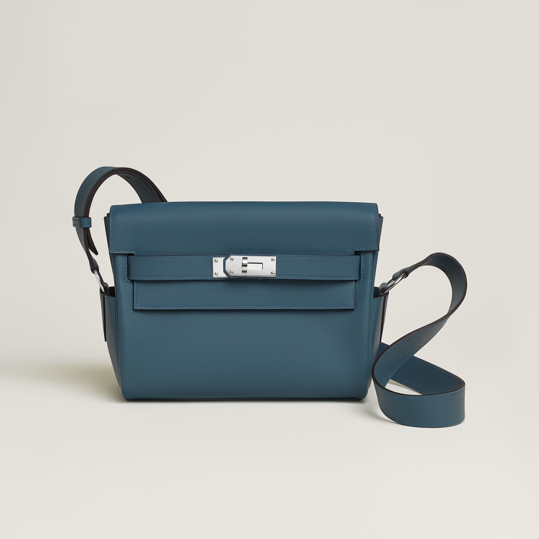 Kelly Messenger PM bag
